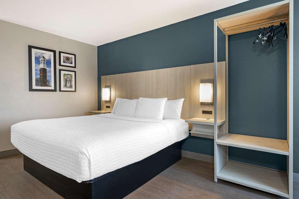 Best Western Plus Lafayette Hotel University Area Quarto foto