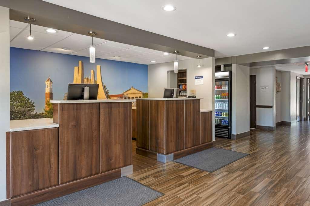 Best Western Plus Lafayette Hotel University Area Interior foto